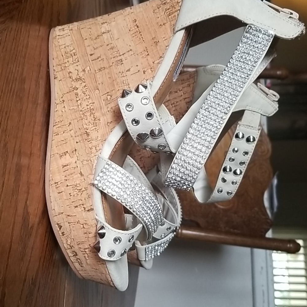 Not rated   size 8 wedge sandals
